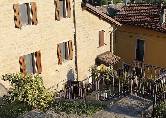 Ca' Nobili - Charming Casa de Férias Vetto